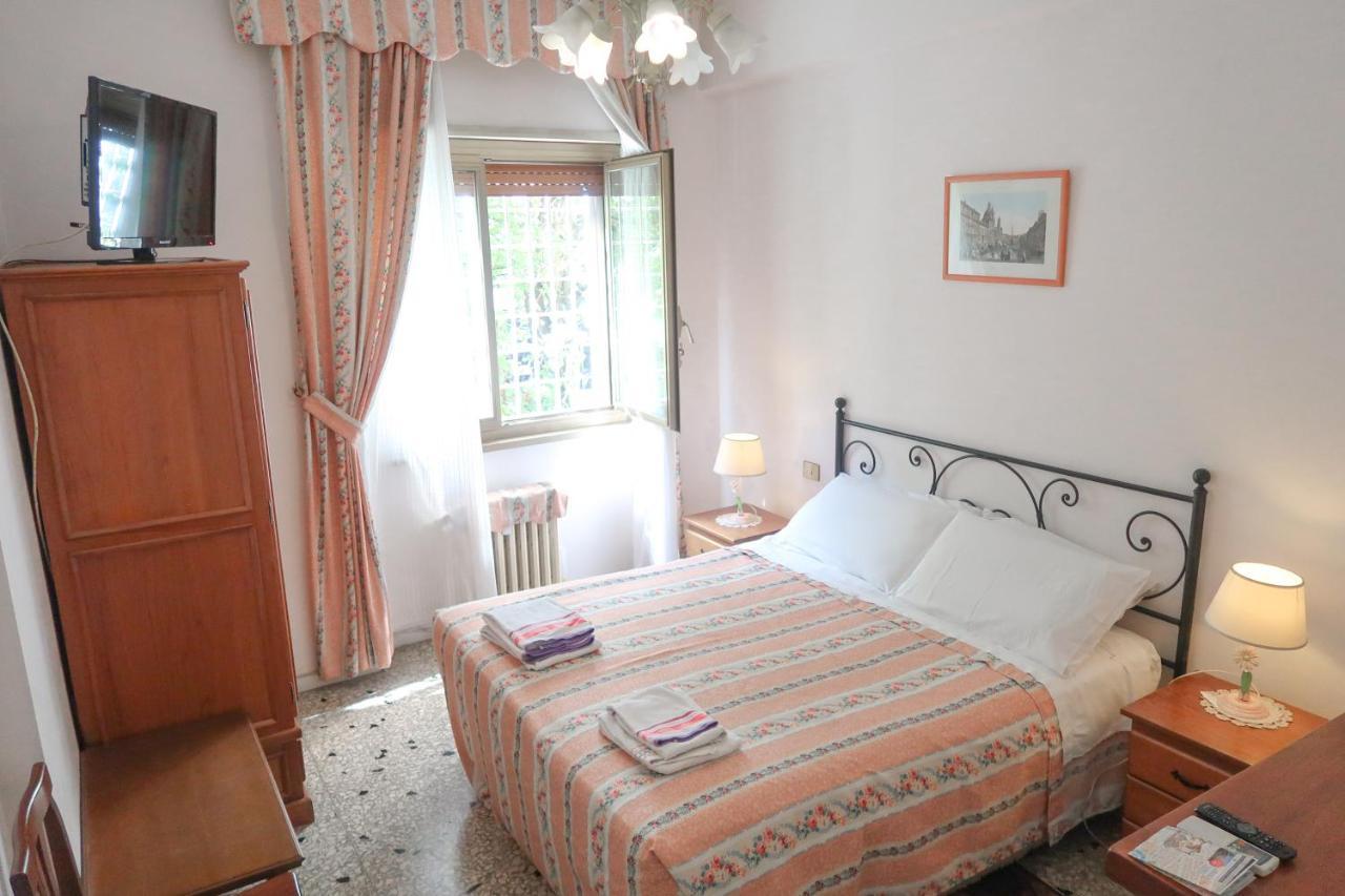 The Condottieri Rooms Rome Exterior photo