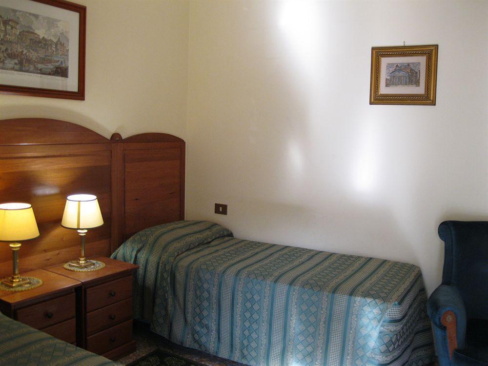 The Condottieri Rooms Rome Exterior photo